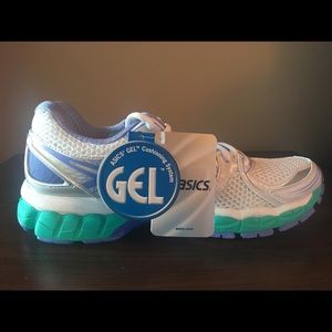 Asics Gel Nimbus 16, Size 8.5, brand new in box